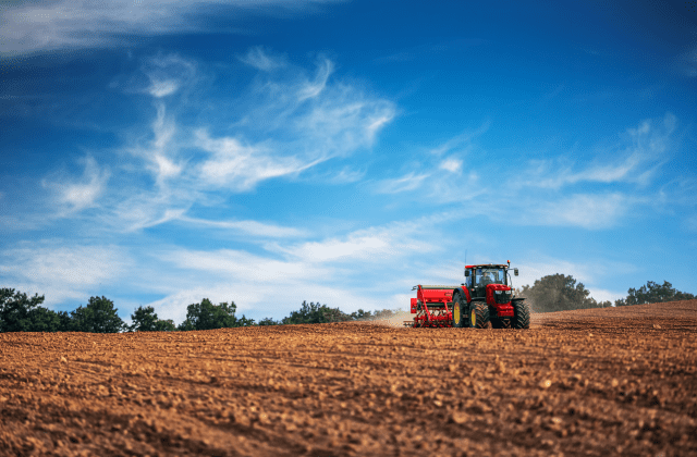 Nationwide farm equipment supplier