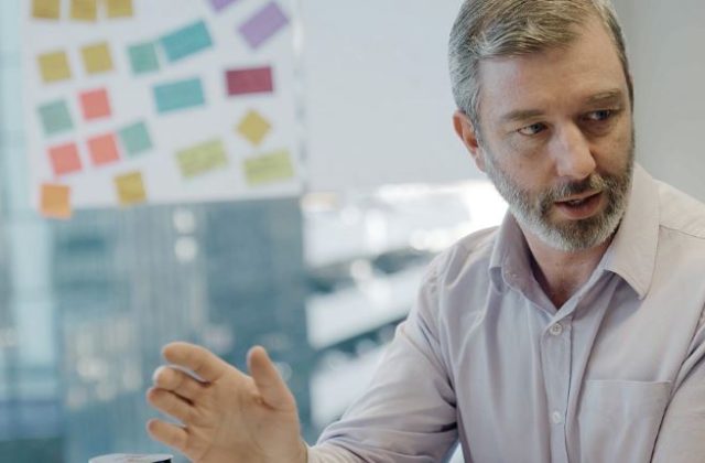 Roles of governance and testing in project success